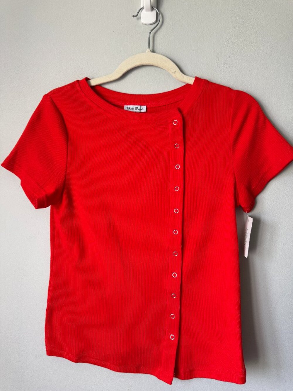 White Birch Side Snap Red Button Up Top NWT